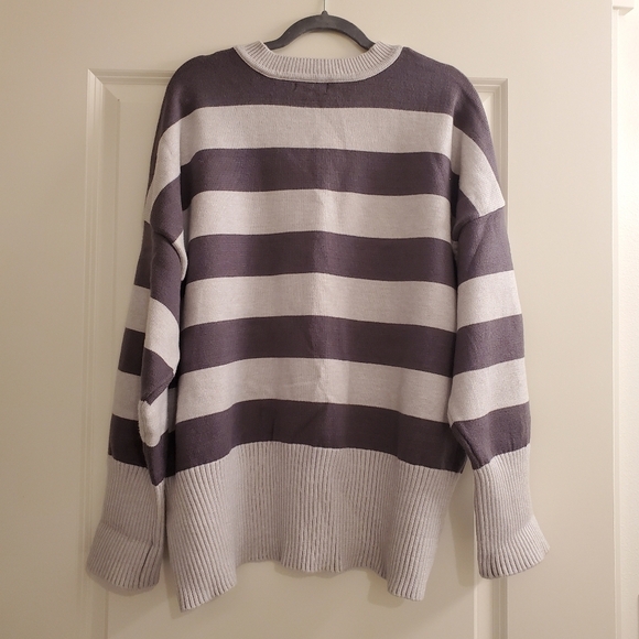 Pacsun Kendall & Kylie Evvie Gray Striped Ribbed Knit Fall Oversized Sweater - Picture 4 of 7